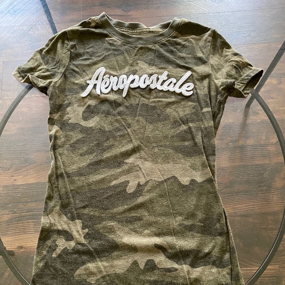 Aeropostale shirt size small